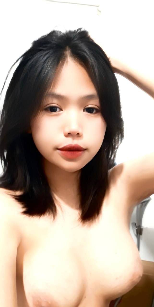 Em nữ sinh khát tình thầm yêu ông chú đụ dai